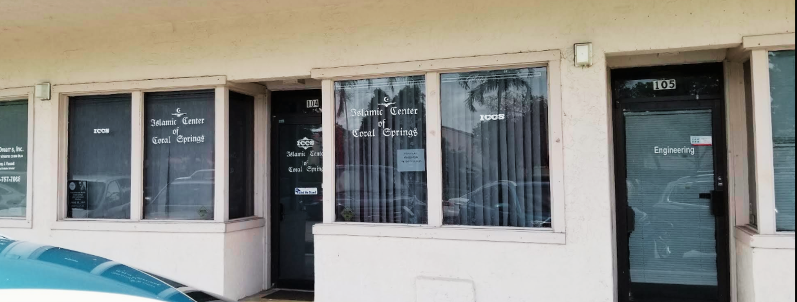 Exterior view of Islamic Center of Coral Springs Coral Springs building
